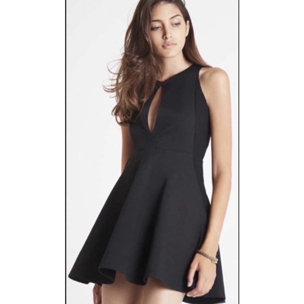 BCBGeneration Little Black Keyhole Dress w Pockets size 2